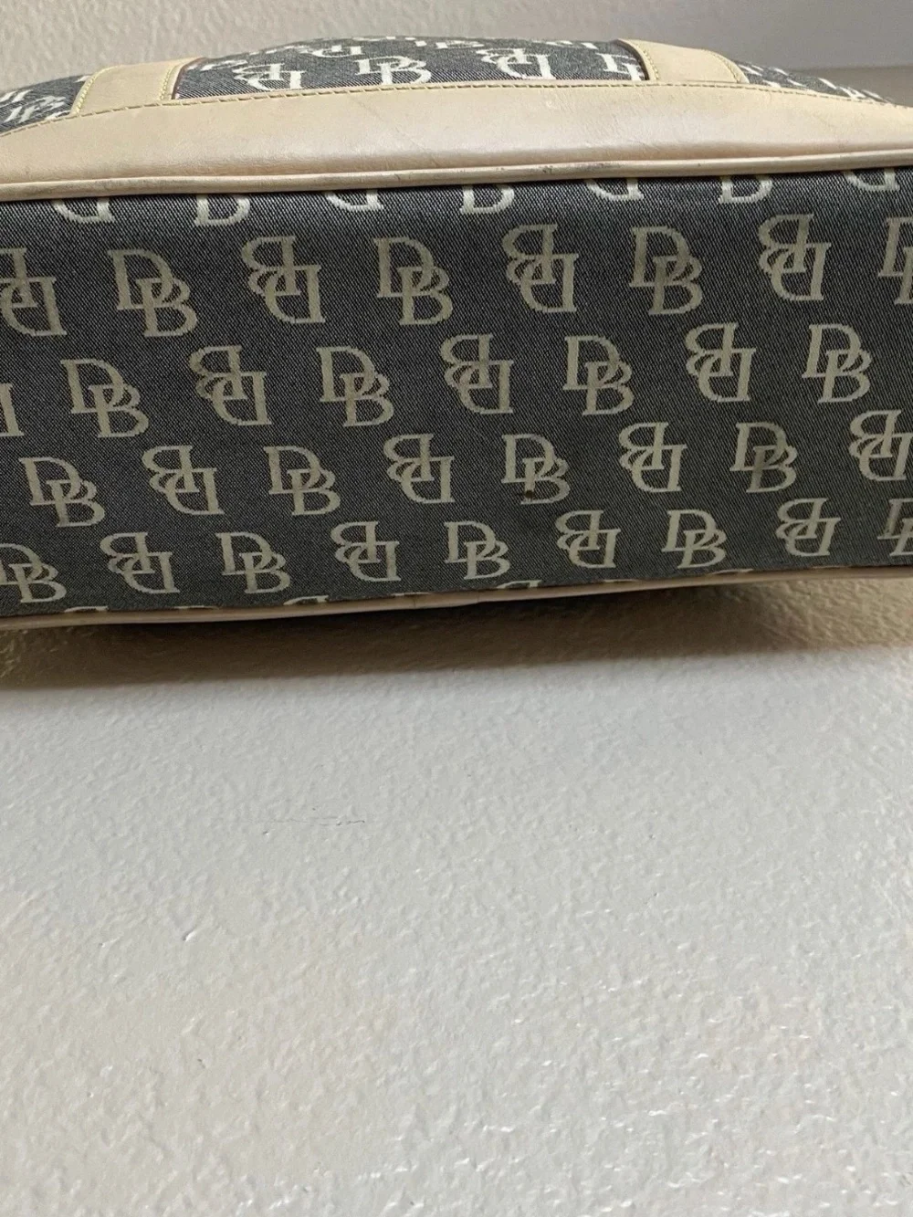 Dooney & Bourke Tote Bag Womens Large Gray Monogram Canvas Leather Shoulder